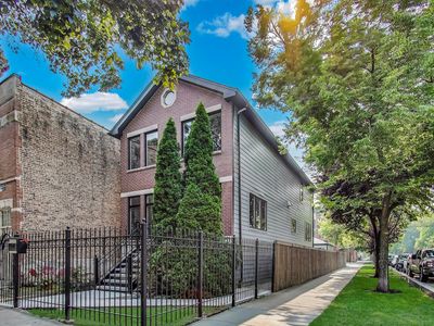 1656 N Artesian Ave, Chicago, IL, 60647