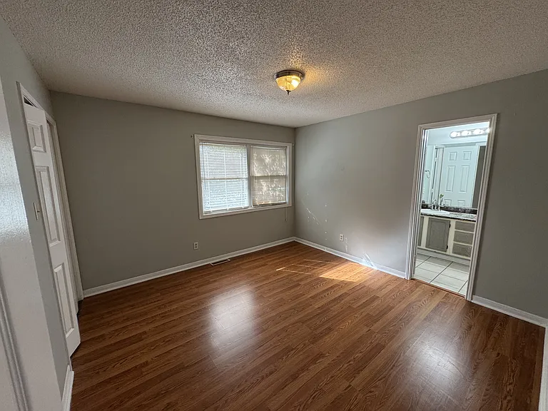 397 Oakland Rd — Photo 13