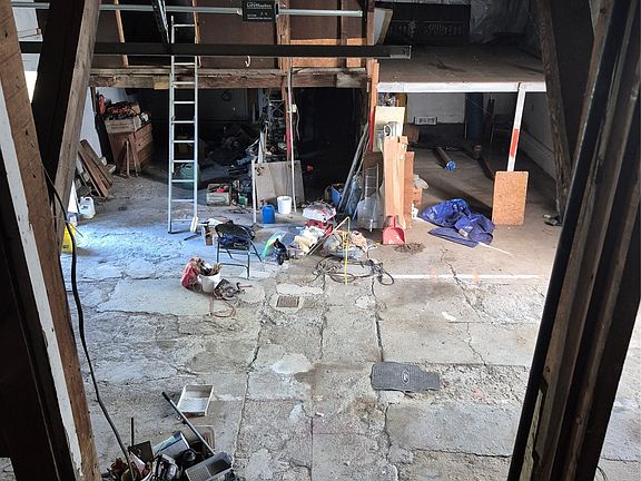 4th image of Crane St