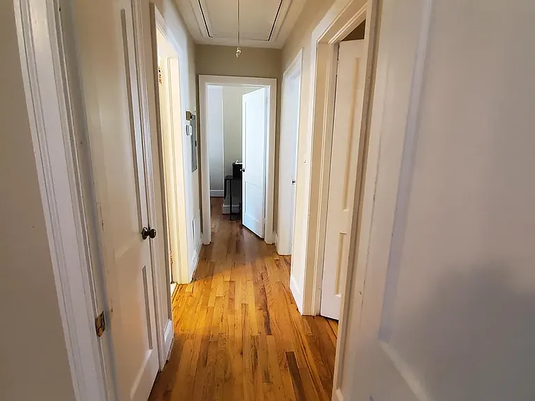 1381 Quarles Ave SE — Photo 3