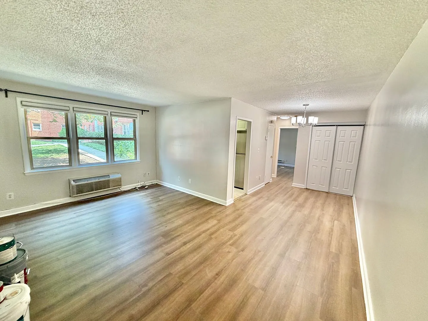 New Lower Price! Arlington Gazebo Love, One Bedroom Close To Everything Near Ballston — Photo 2