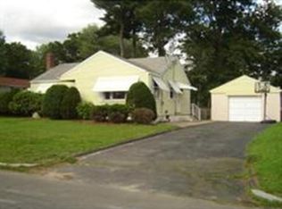 127 Fiberloid St, Springfield, MA 01151