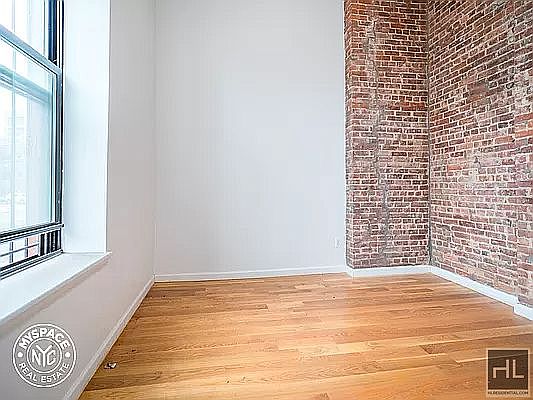 3rd image of 631 Bushwick Ave #101