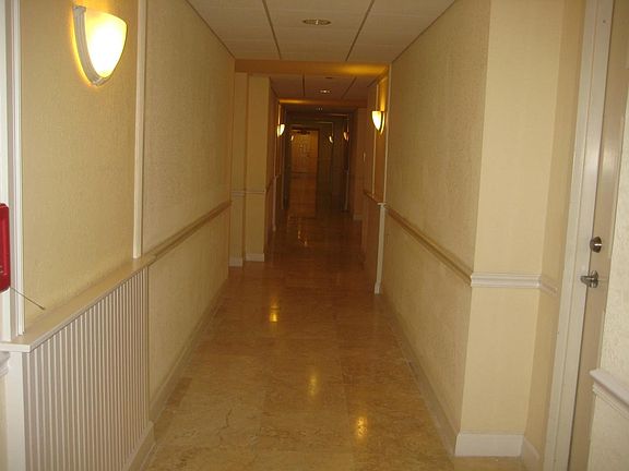 2nd image of 7000 SW 80th St APT 303