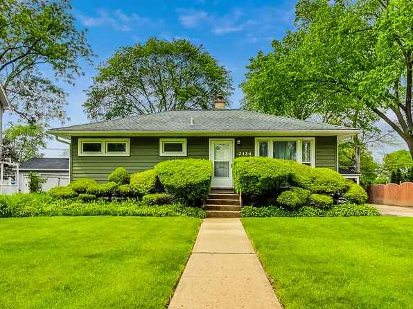 2124 Nimitz Dr, Des Plaines, IL 60018