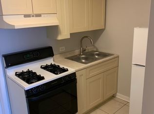 2110 S 17th Ave APT 1, Broadview, IL 60155