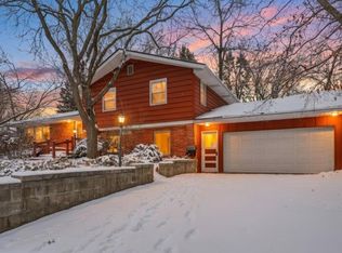 1015 W Maple St, River Falls, WI 54022