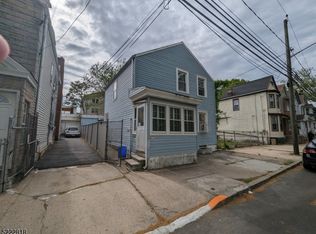 26 Duryea St, Newark, NJ 07103