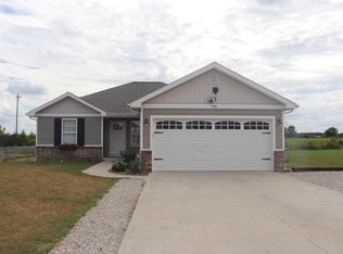 740 Woodlawn St, Marshfield, MO 65706