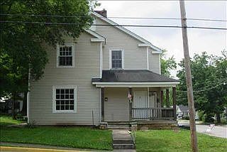 1st image of 803 E 11th Ave