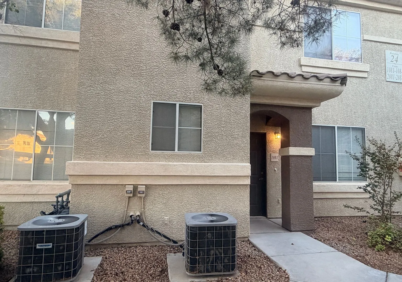 For Rent - W Warm Springs Rd - 2BD 2BA - Gated Condo Pool SW. No Pets — Photo 4
