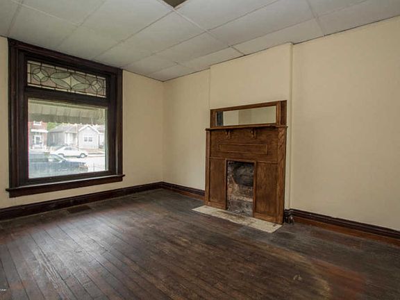 5th image of 2117 W Main St