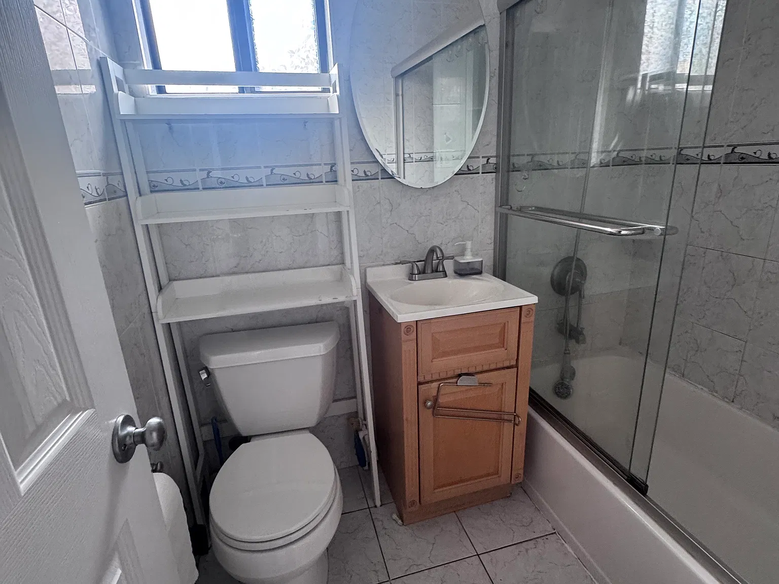 3 bed, 1380 sqft, $3,200 — Photo 4