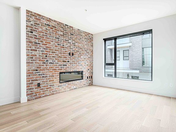 2nd image of 83-313 Moody St #83