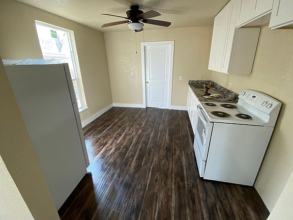 3rd image of 826 Schley Ave #1