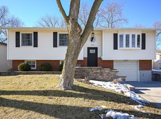 6920 Orchard Ln, Hanover Park, IL 60133