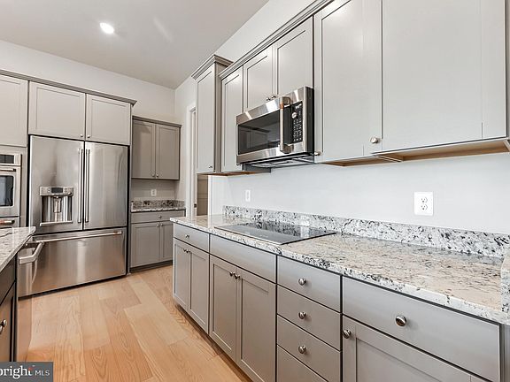 4th image of 33904 Bridget Ln