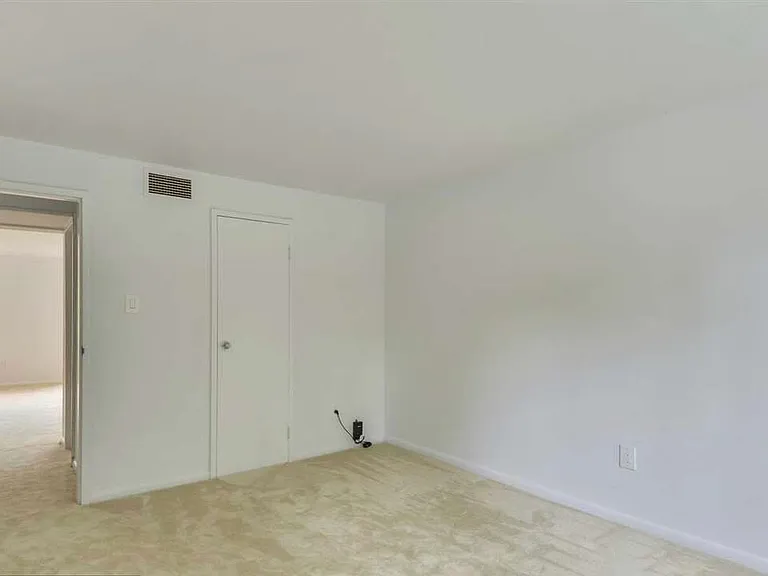 10412 Rockville Pike — Photo 11