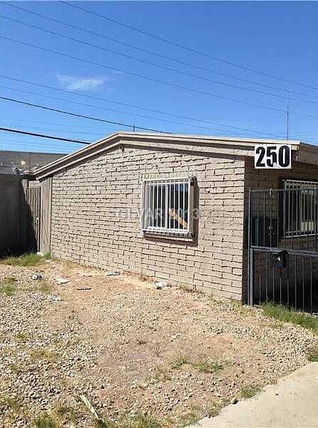 1st image of 250 W Philadelphia Ave