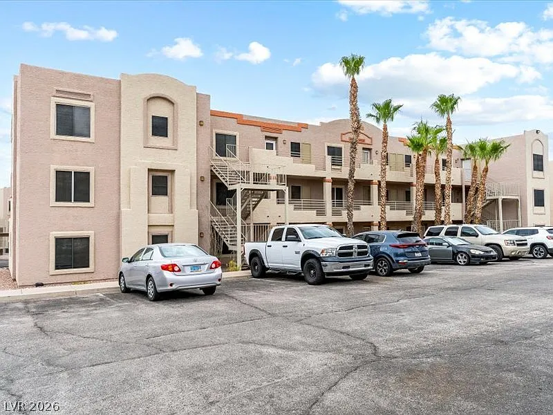 2008 Mesquite Ln #202