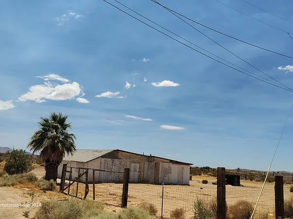 130 Sun Valley Dr, Barstow, CA 92311