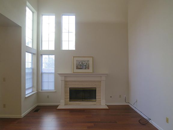 2nd image of 335 Bayberry Cmn