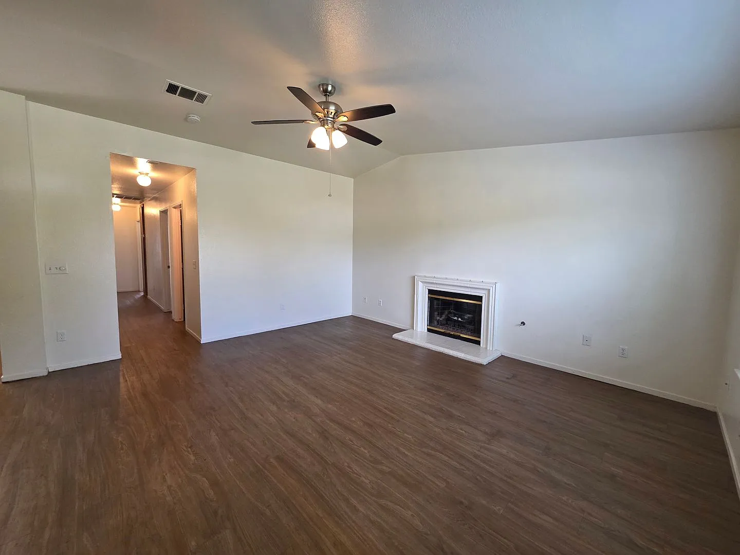 Move In Special - $500.00 Off First Months Rent — Photo 2