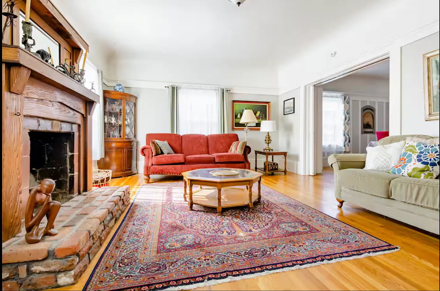 6 bed, 2000 sqft, $9,000 — Photo 1