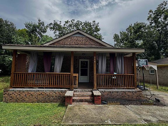 2nd image of 710 N Merriman Rd.