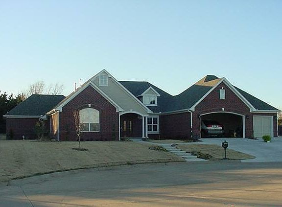 2nd image of 2012 N Brooke Hollow Ct