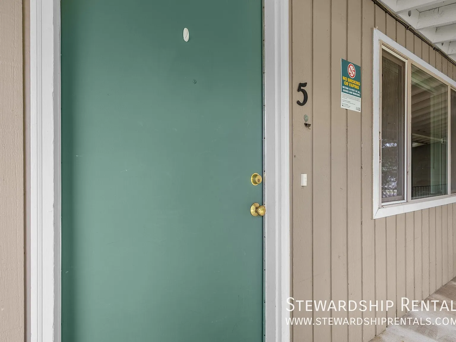 1 Bedroom Apartment in Coburg! — Photo 4