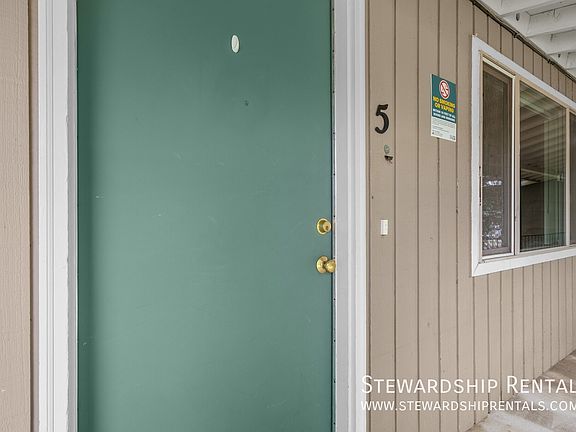 4th image of 32786 E Pearl St APT 5