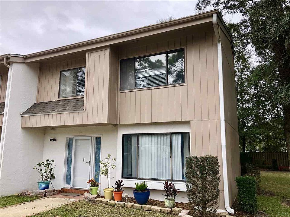 1st image of 3400 Wimbledon Dr APT 1