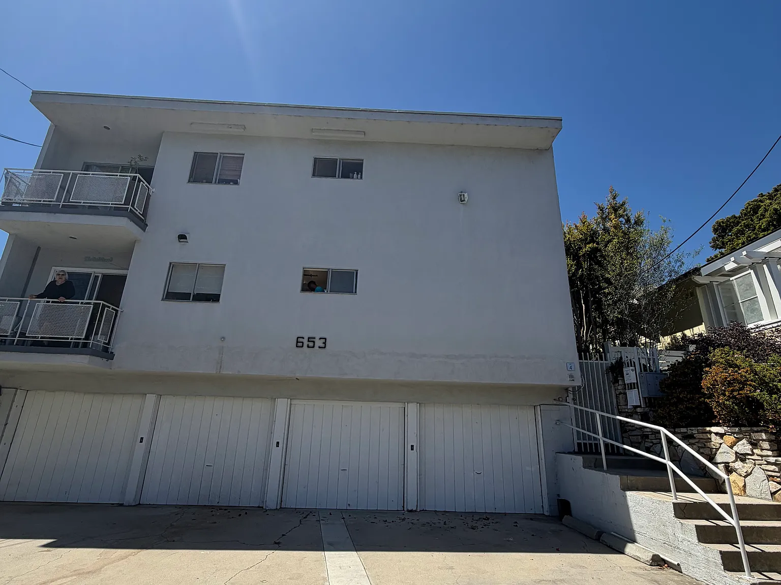 3 bed, 2250 sqft, $8,500 — Photo 4