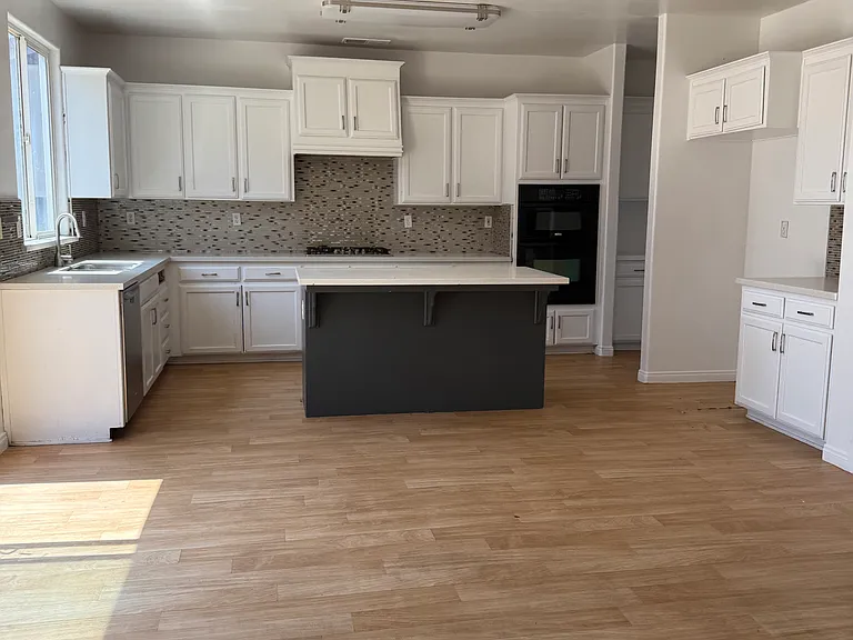 11613 Presidential Rd — Photo 17