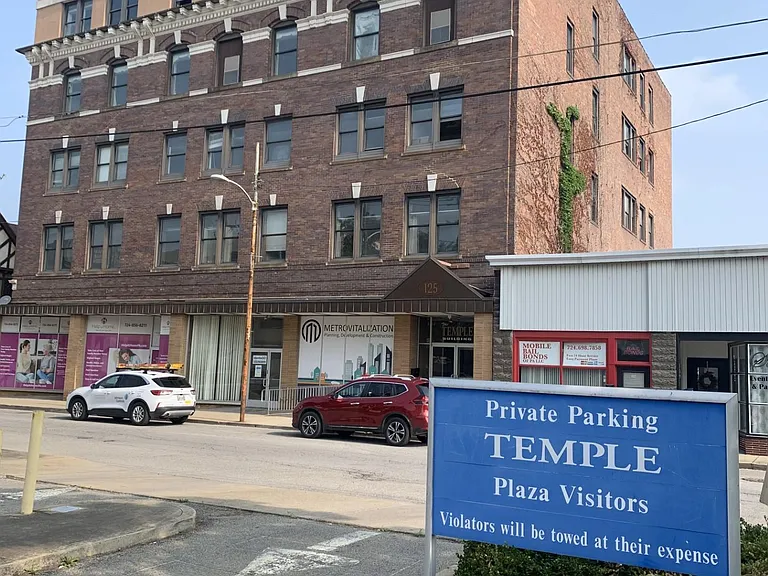 125 E North St #500 — Photo 14