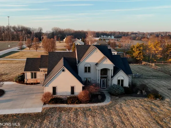 5645 Keener Rd, Monclova, OH 43542