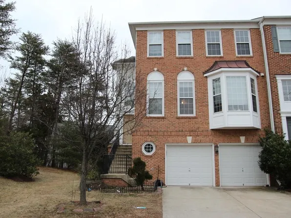 13124 Rose Petal Cir, Oak Hill, VA 20171
