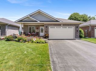8 Berwick St, Stirling, ON K0K3E0