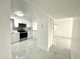 1635 W 44th Pl APT 301, Hialeah, FL 33012