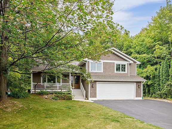 5th image of 1750 S Cherry Blossom Ln