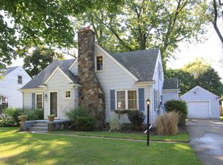 416 Parchmount Ave, Parchment, MI 49004