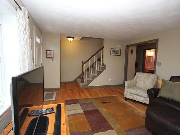 3rd image of 50 Benjamin Landing Ln #50