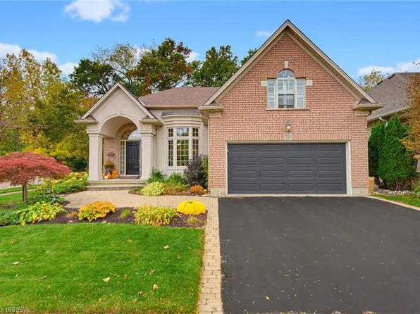70 Carmichael Cres, Brantford, ON N3R 8A9