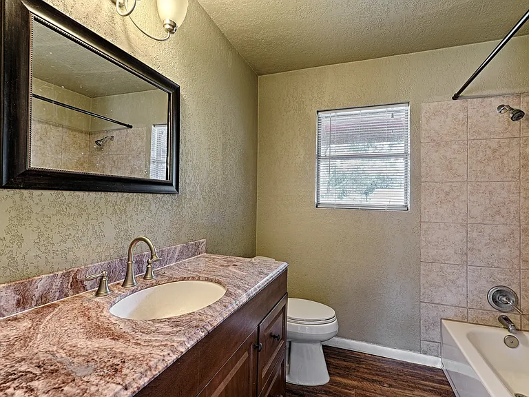 4909 Dalevale Ct — Photo 10