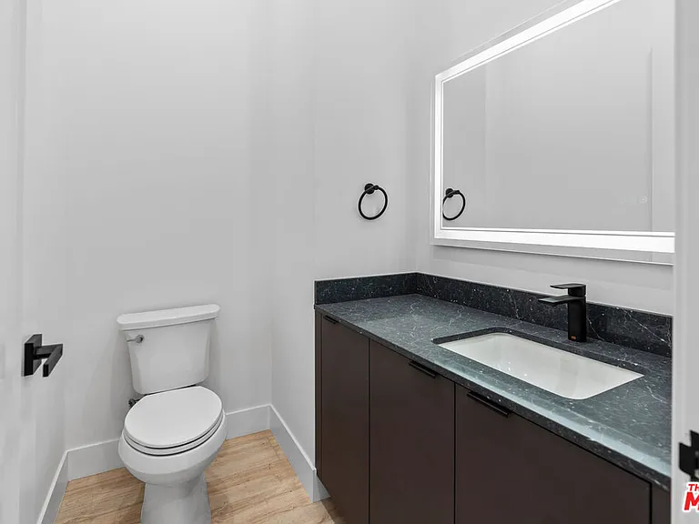 15224 W Holyland Dr — Photo 16