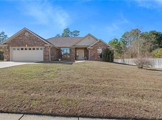 99 Chase Dr, Saraland, AL 36571