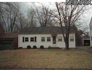 1st image of 17 Woodview Ave