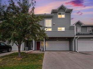 697 Kingfisher Ln APT H, Woodbury, MN 55125