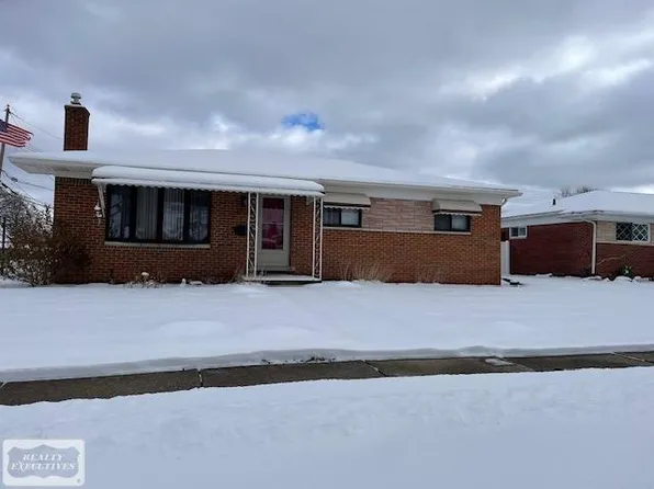 32166 Dover Ave, Warren, MI 48088